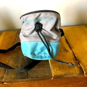 Black Diamond Climbing Chalk Bag with Chalk